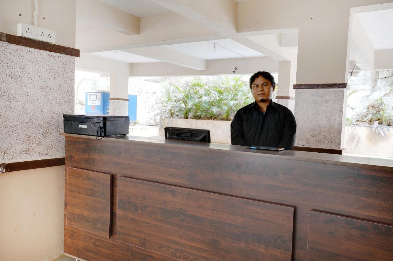 Hotel OYO 41102 Hyderabad Elite Haidar Sahibguda Exterior foto